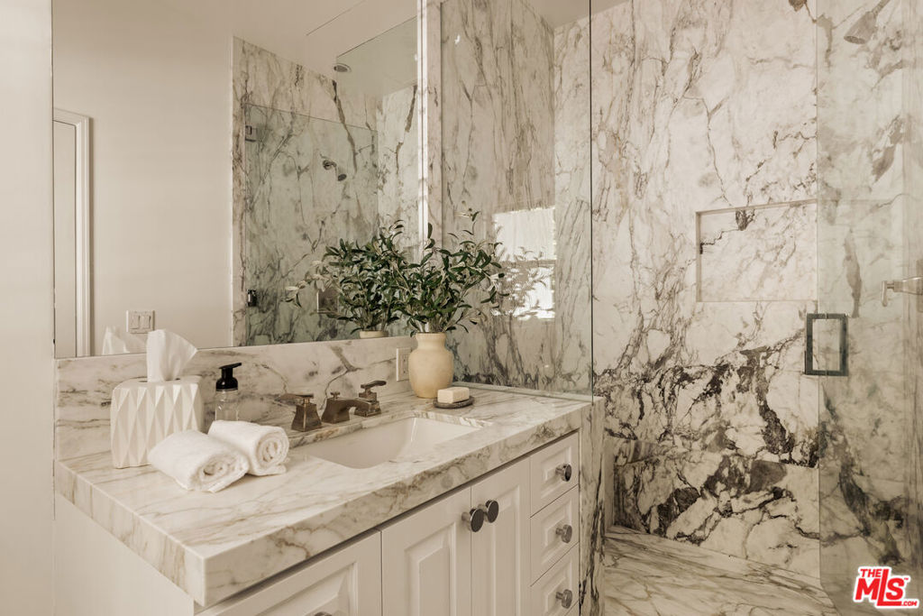 9279 Sierra Mar Drive