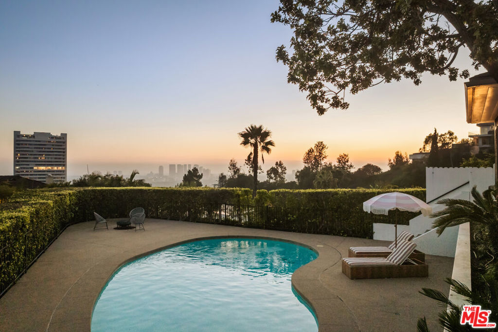 9279 Sierra Mar Drive