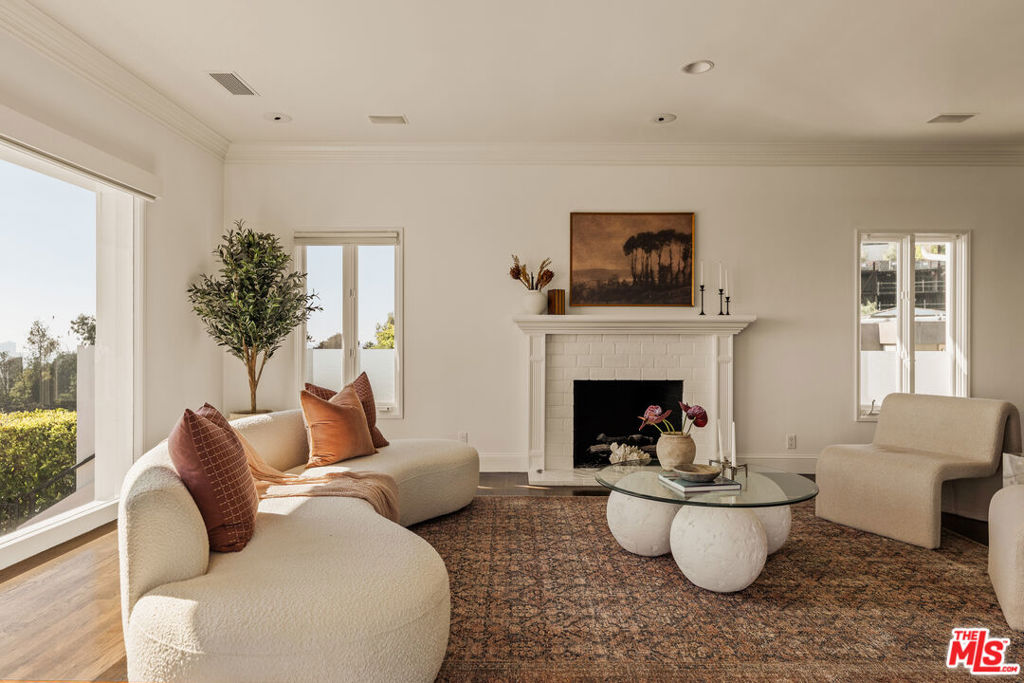 9279 Sierra Mar Drive