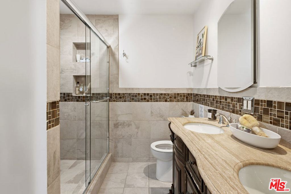 12415 Hammack Street