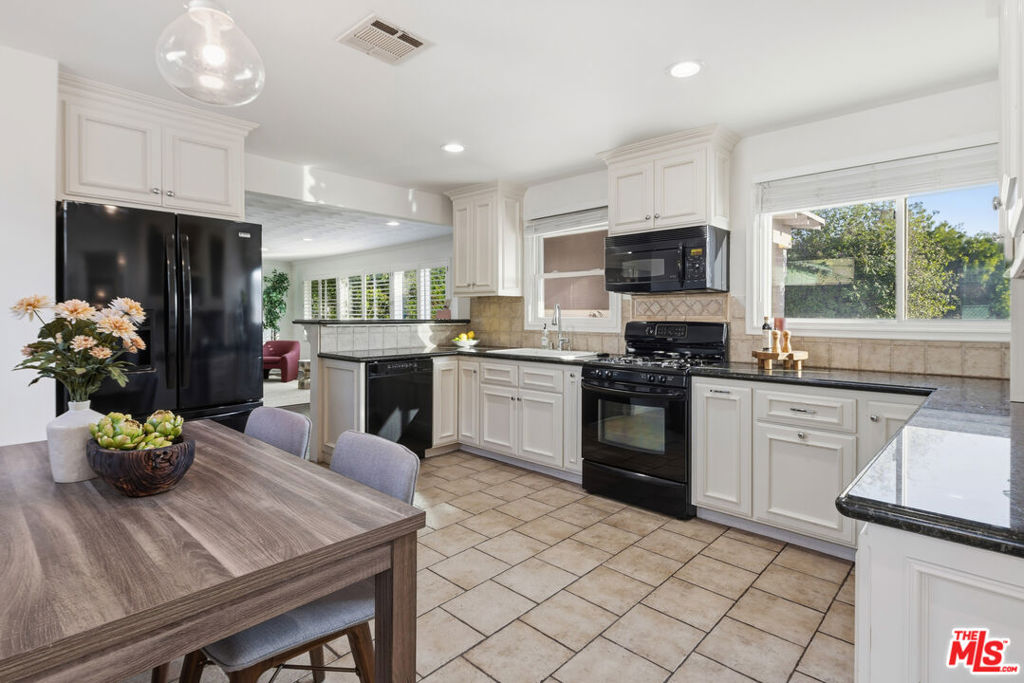 12415 Hammack Street