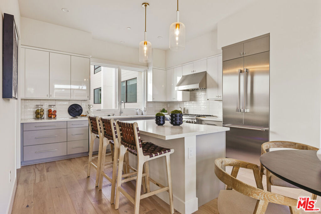 3230 S Barrington Avenue