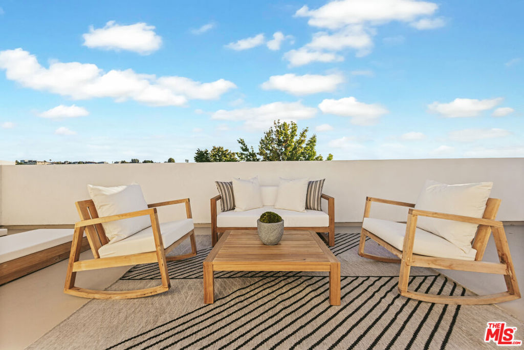 3230 S Barrington Avenue