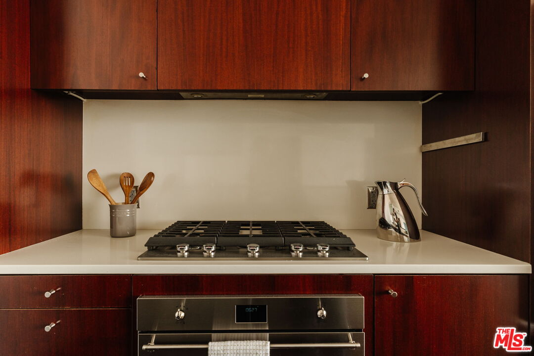 1155 S Grand Ave Unit: 1103