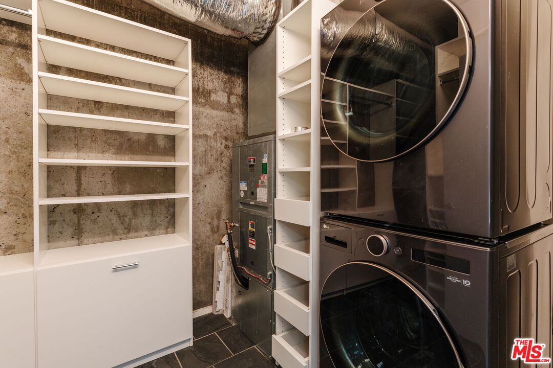 1155 S Grand Ave Unit: 1103