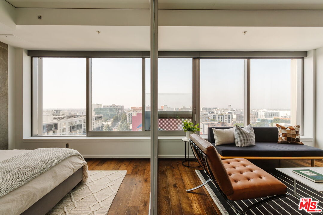 1155 S Grand Ave Unit: 1103