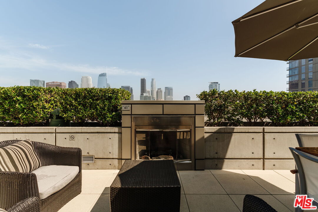 1155 S Grand Ave Unit: 1103