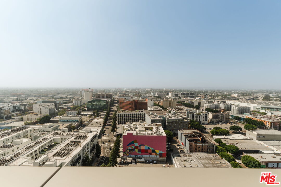 1155 S Grand Ave Unit: 1103