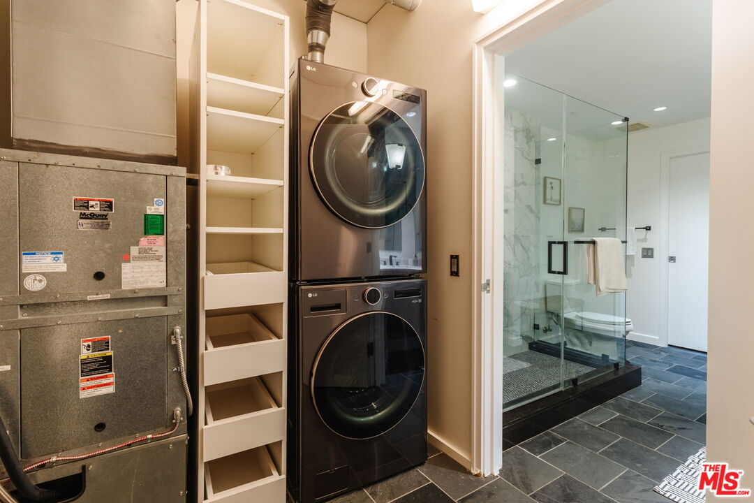 1155 S Grand Ave Unit: 1103