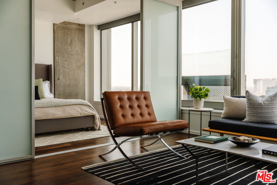 1155 S Grand Ave Unit: 1103