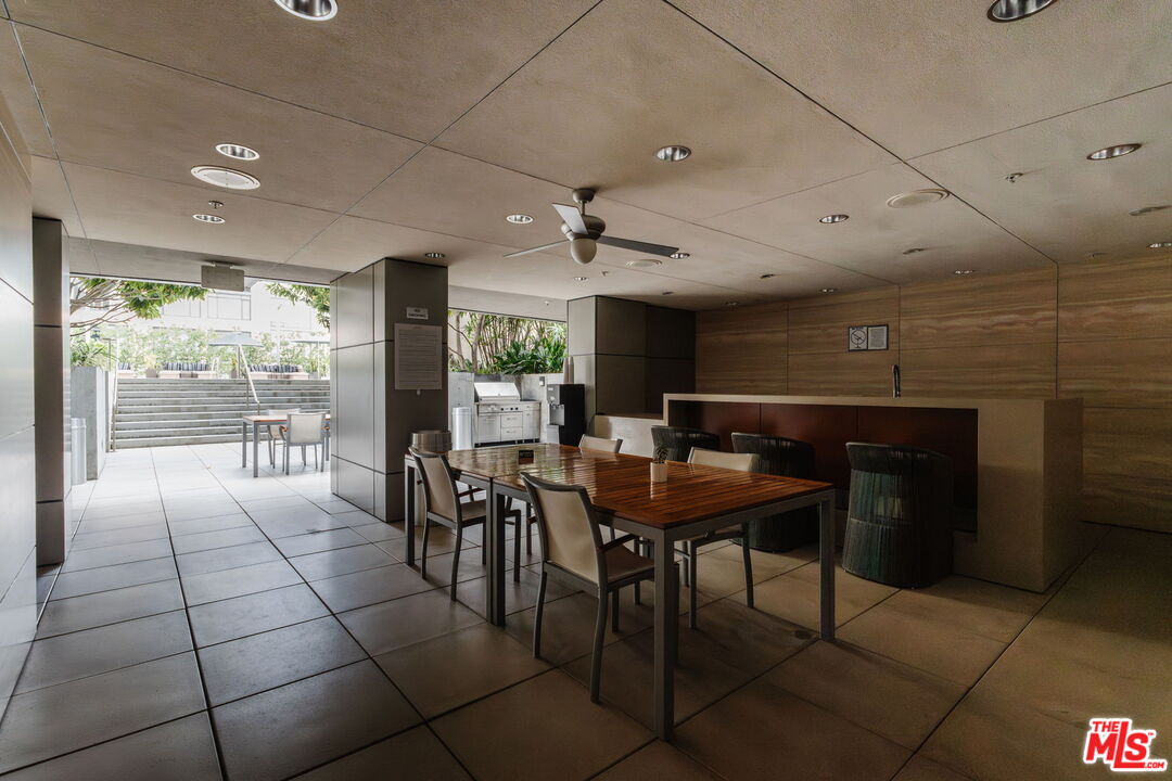 1155 S Grand Ave Unit: 1103