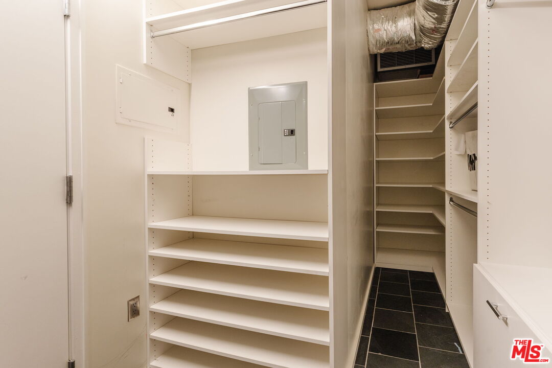 1155 S Grand Ave Unit: 1103