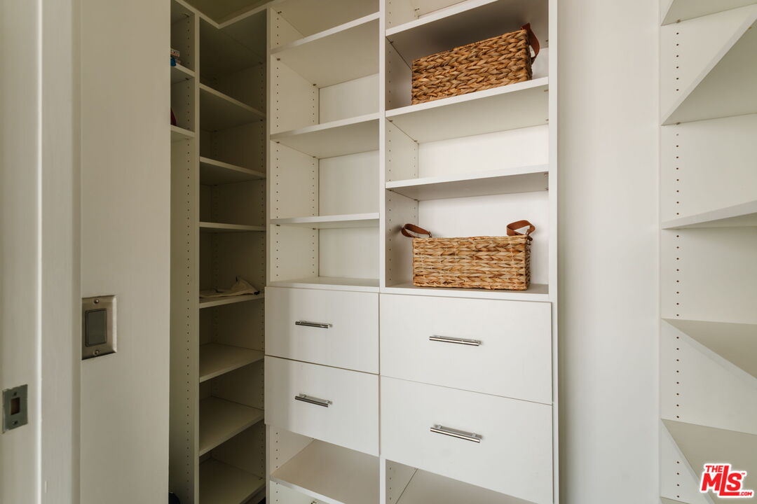 1155 S Grand Ave Unit: 1103