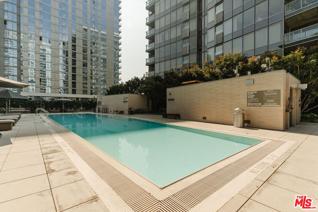 1155 S Grand Ave Unit: 1103