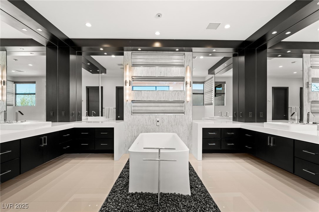 39 Coralwood Drive