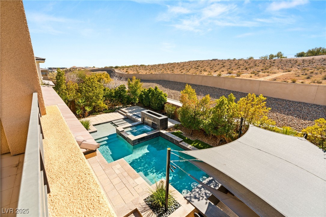 39 Coralwood Drive