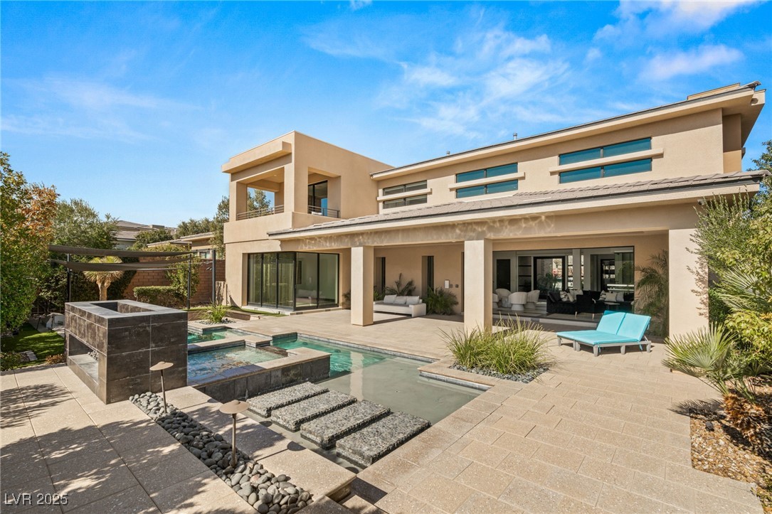 39 Coralwood Drive