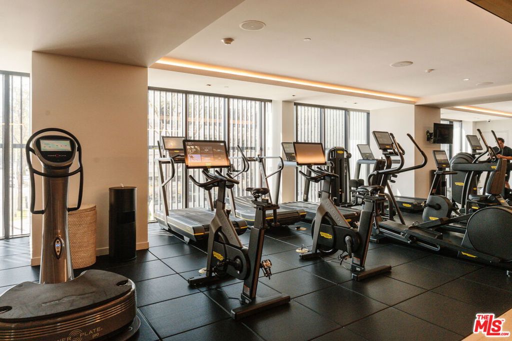 8899 Beverly Boulevard 4G