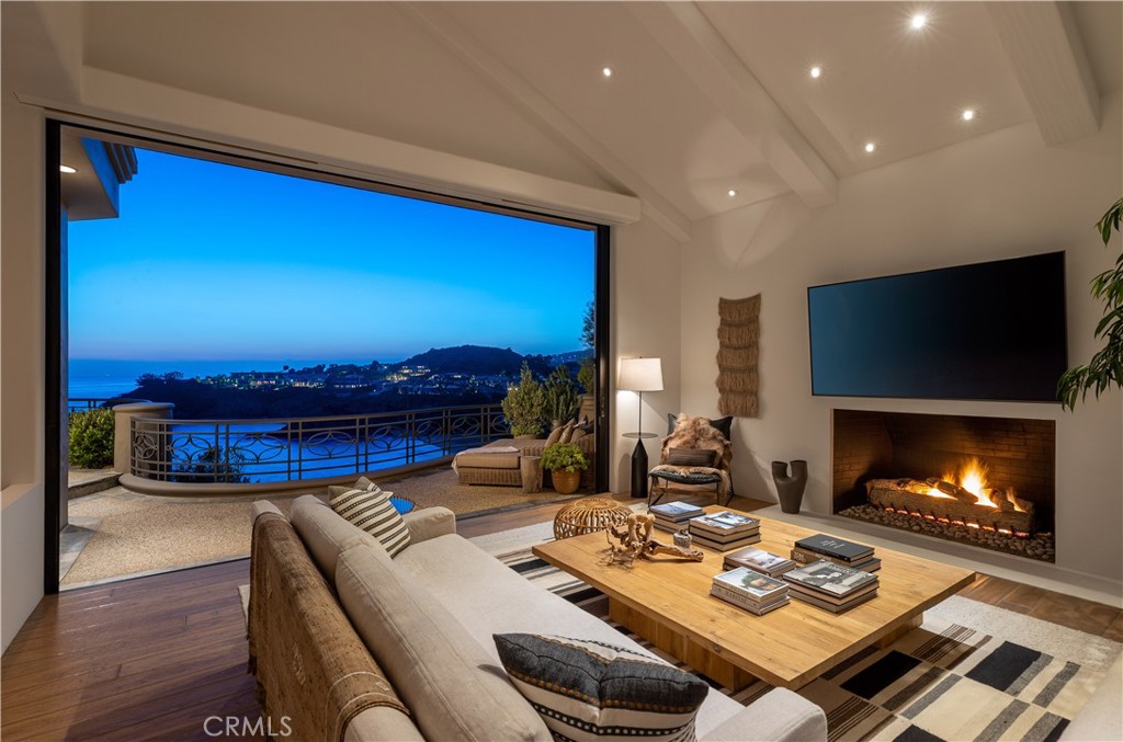199 Emerald Bay