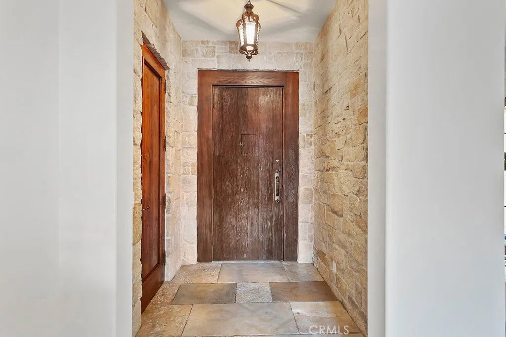 136 Emerald Bay