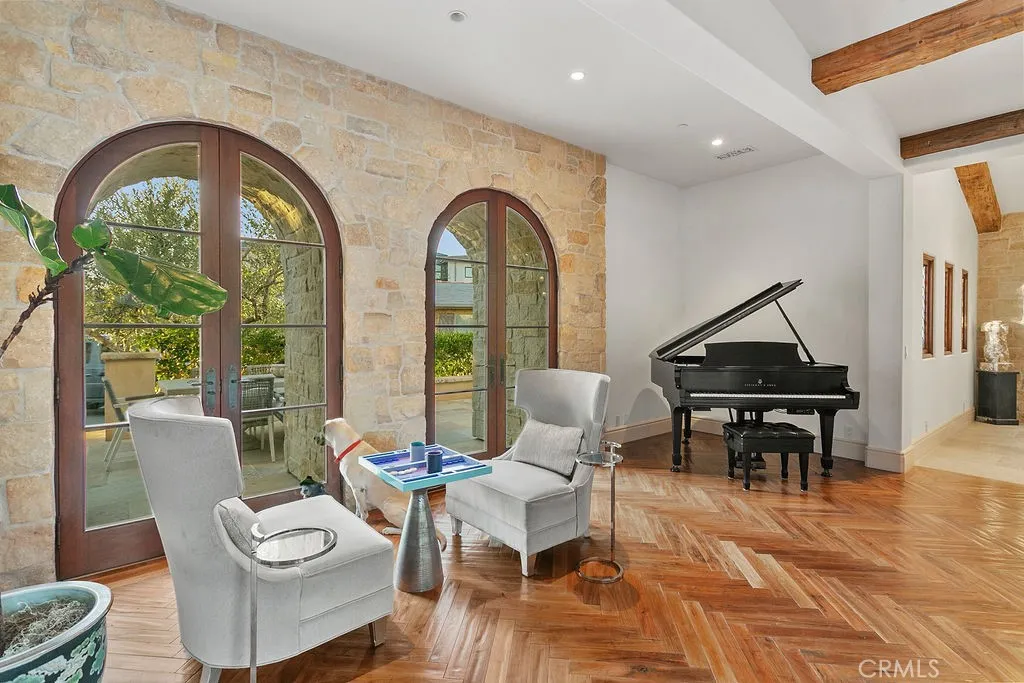 136 Emerald Bay