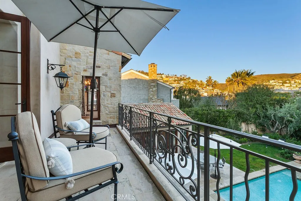 136 Emerald Bay