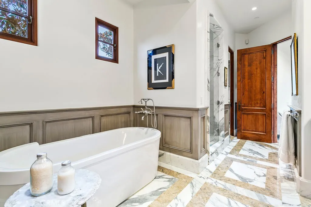 136 Emerald Bay