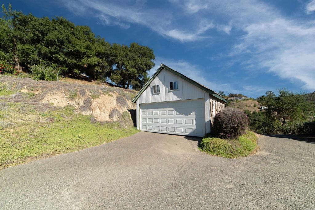 2403 Vickers Road