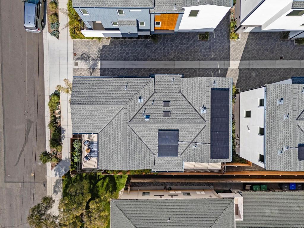 301 Juniper Avenue