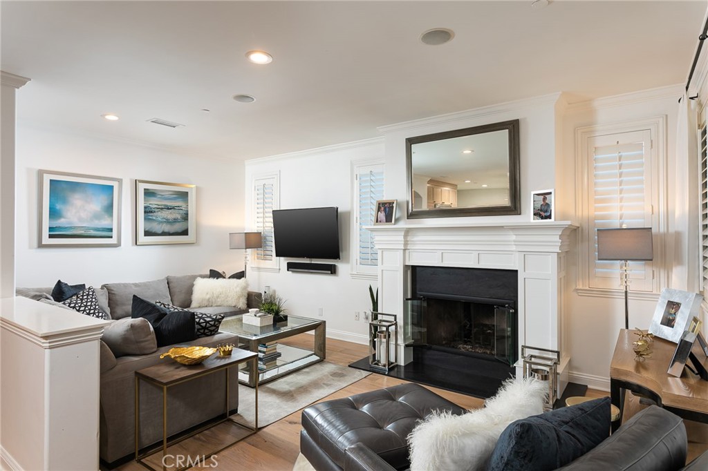 1701 Cliff Drive