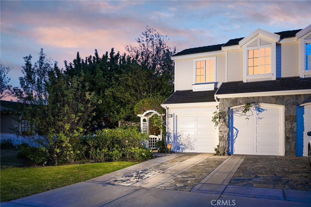 1701 Cliff Drive