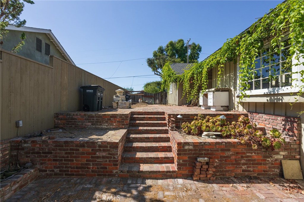 714 Poppy Avenue