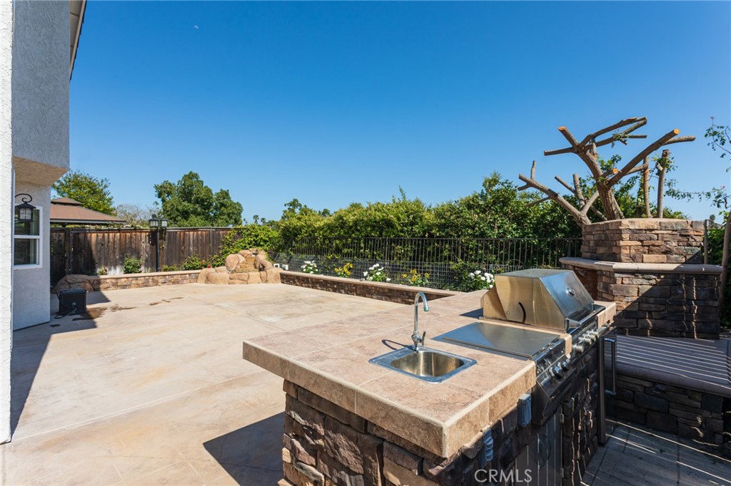 24812 Oxford Drive