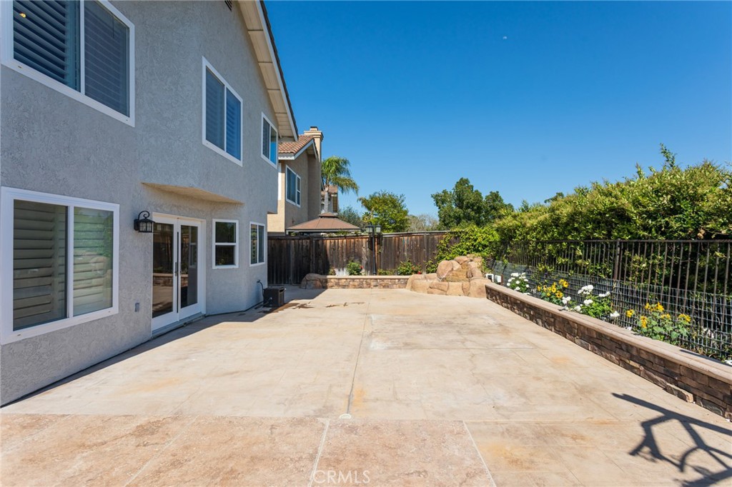 24812 Oxford Drive