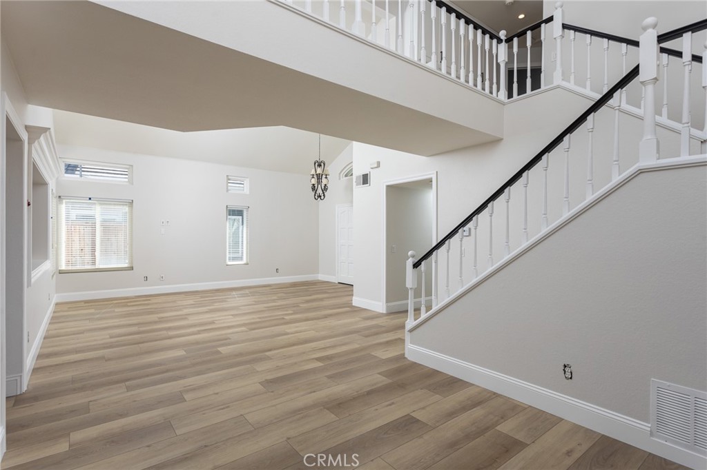 24812 Oxford Drive
