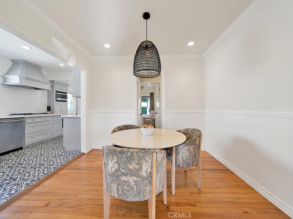 388 Flower Street