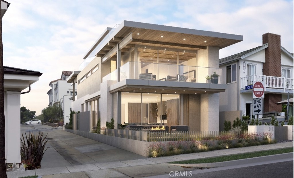 215 Heliotrope Avenue