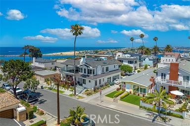 215 Heliotrope Avenue