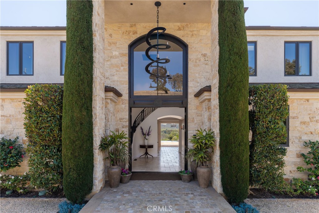 28481 Avenida La Mancha