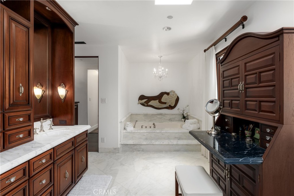 28481 Avenida La Mancha