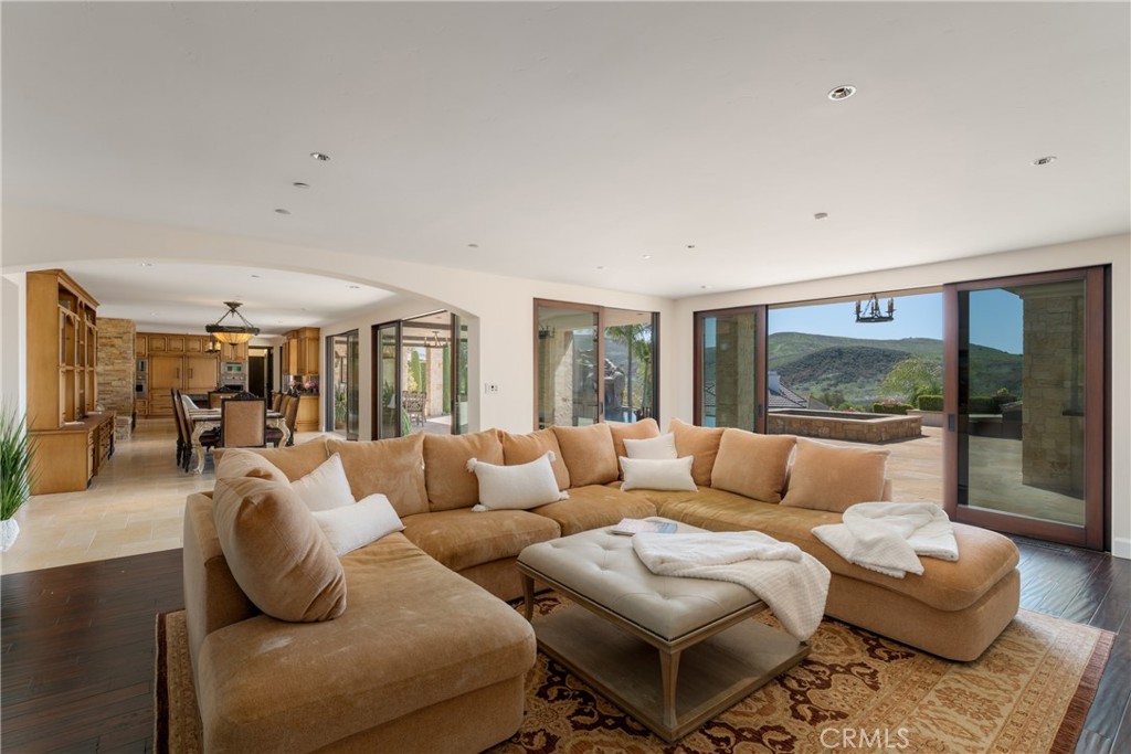 28481 Avenida La Mancha