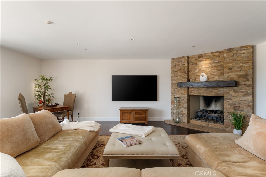 28481 Avenida La Mancha