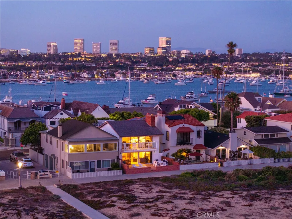 1303 E Balboa Boulevard