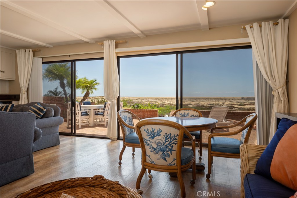 1303 E Balboa Boulevard