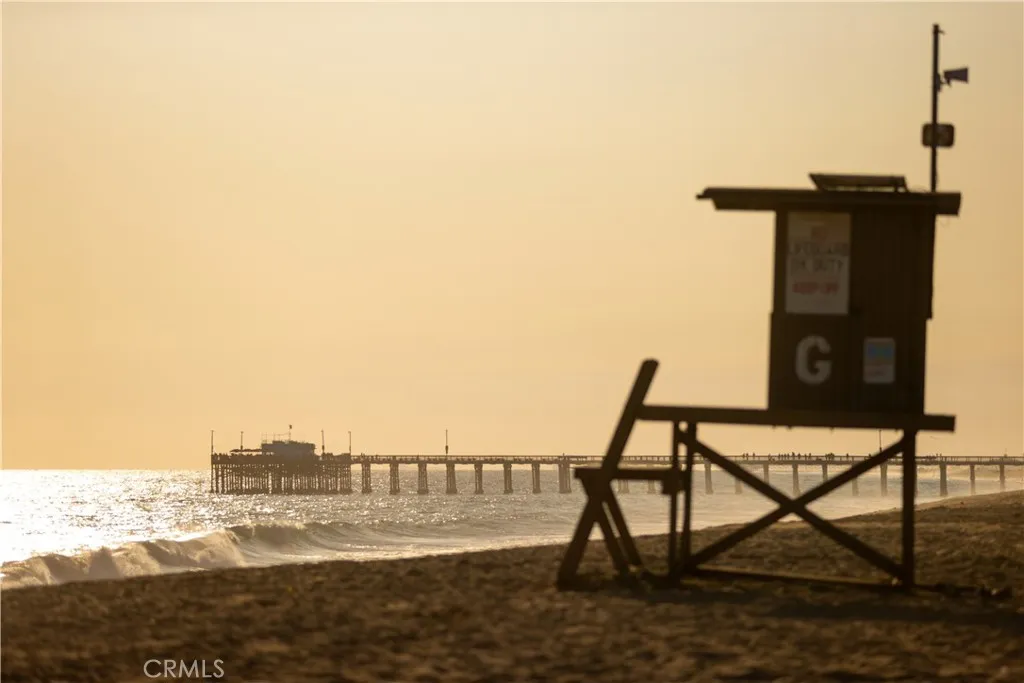 1303 E Balboa Boulevard