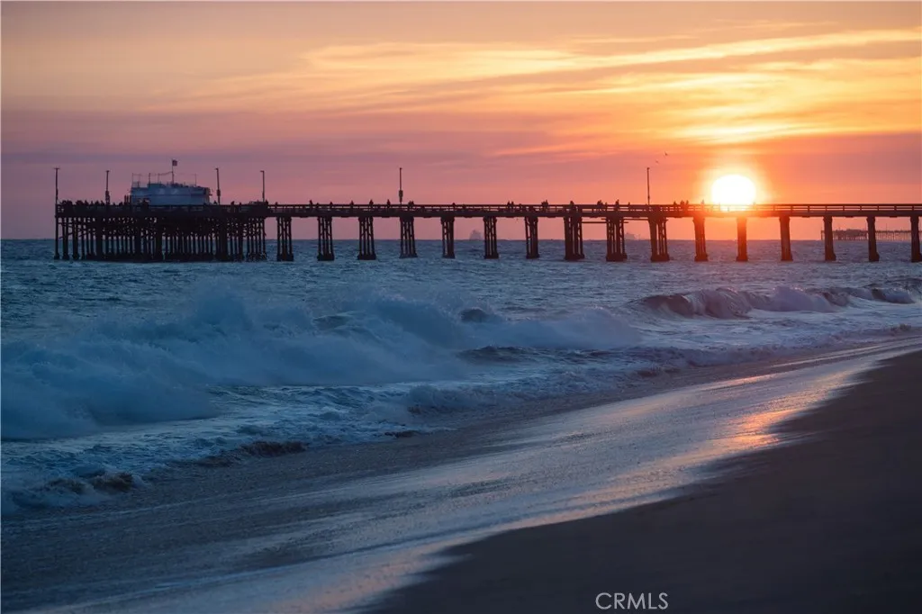 1303 E Balboa Boulevard