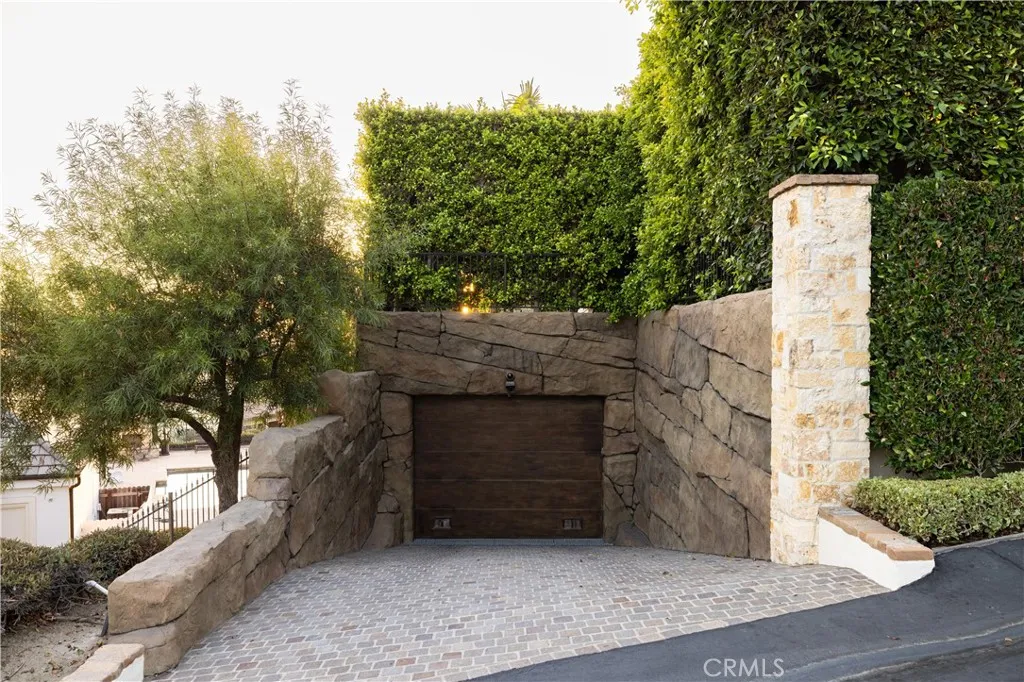 28481 Avenida La Mancha