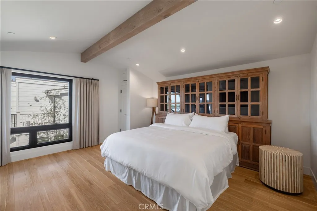 2204 Waterfront Drive