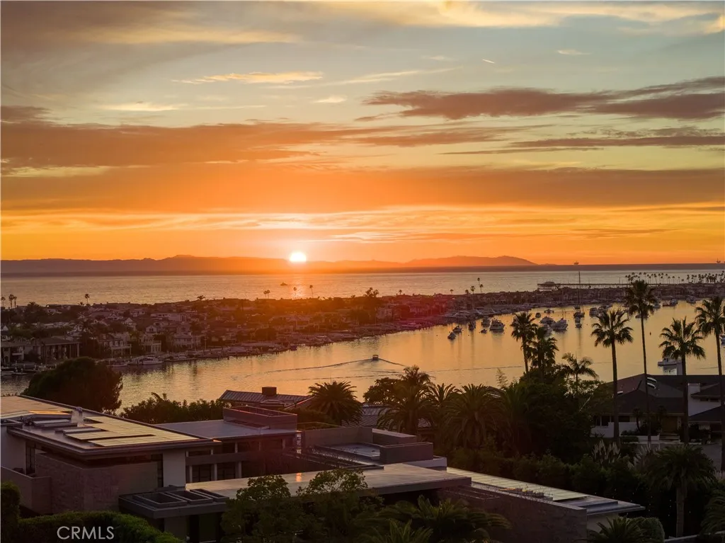 2204 Waterfront Drive