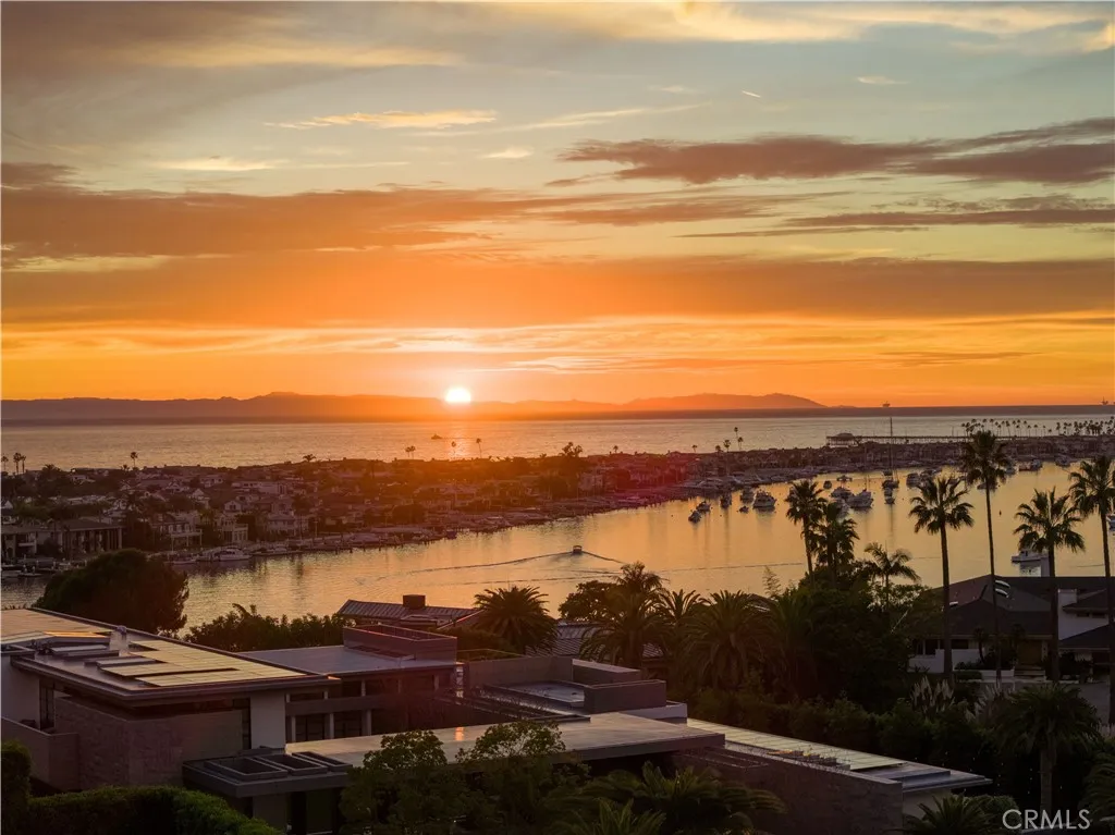 2204 Waterfront Drive